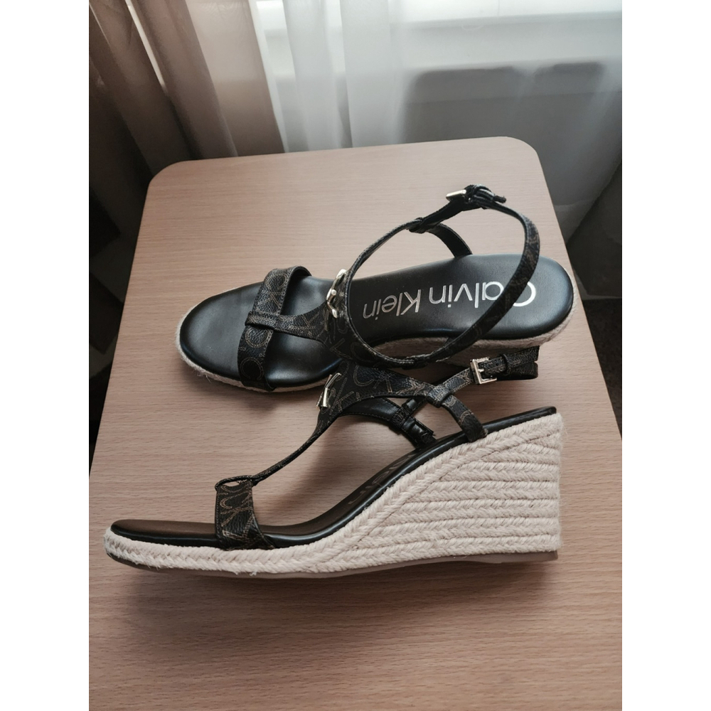 Calvin Klein Dark Brown Logo Espadrille Wedge Sing Back Sandals SZ 9.5 M - Picture 11 of 16